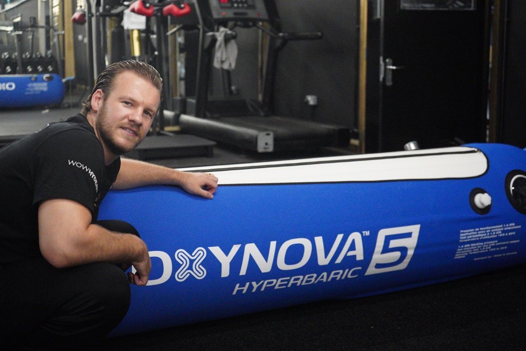 Ben Davison boxing trainer and the OxyNova 5 soft Hyperbaric Chambers